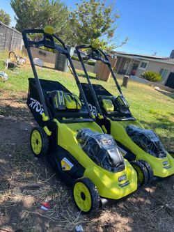 RYOBI
40V HP Brushless 20 in.
Cordless Electric Battery
Walk Behind Self-Propelled
Lawn Mower with 6.0 Ah Battery and Charger