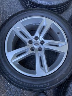 19” LAND ROVER EVOQUE 12-13  FACTORY RIMS And Tires  take offs
