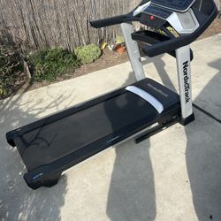 NordicTrack EXP10i Treadmill 