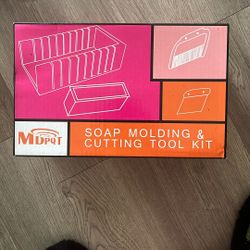 Soap Molding & Cutting Tool Kit