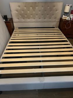 FREE queen wood bed frame size 7ft long 5ft wide