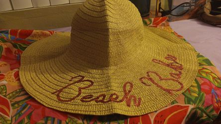 Beach Babe Sun Hat — $10
