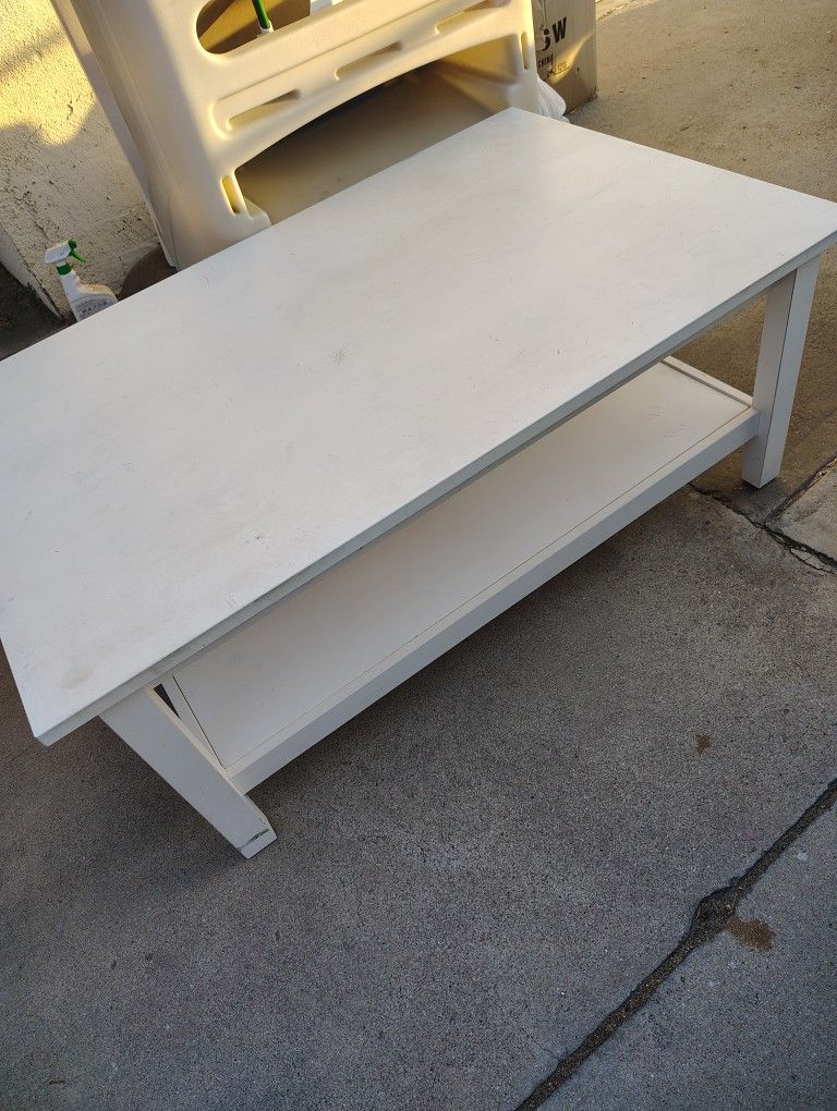 Free coffee Table