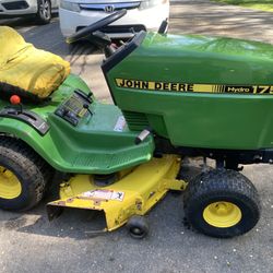 Classic John Deere Lawn tractor 