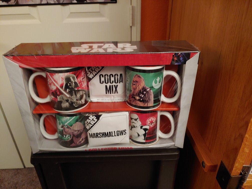 VINTAGE STAR WARS COLLECTOR MUGS, SET OF 4. 