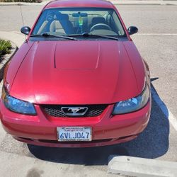 2004 Ford Mustang
