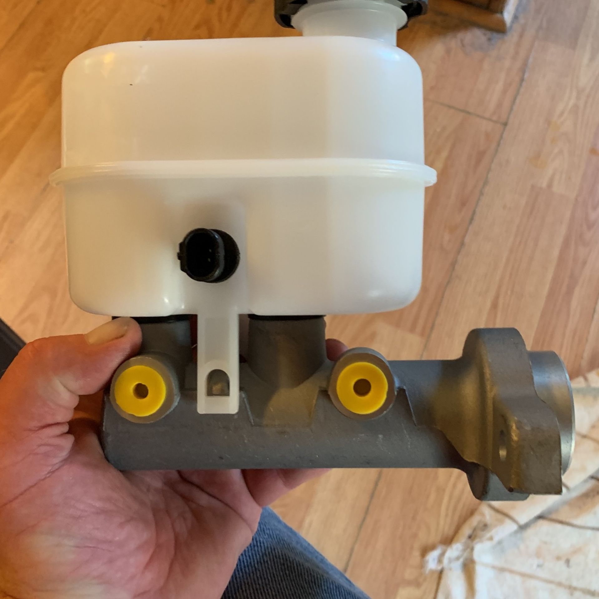 Break Master Cylinder