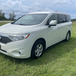 2015 Nissan Quest 