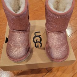 Girls UGGS 