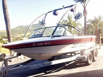 1995 Ski nautique Closed bow