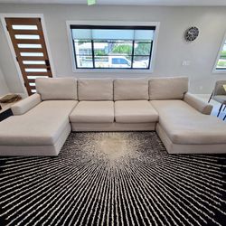 Pottery Barn Turner Couch