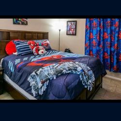 Queen Bedroom Set