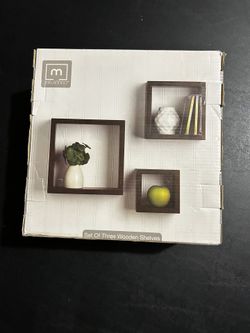 Melannco Floating Wall Square Cube