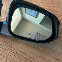 RAV4 Right Side Mirror 2013 Limited
