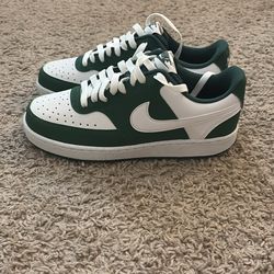 Women’s Nike Shoes Green Court Vision size 8