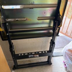 Chicago Welding Electric Table