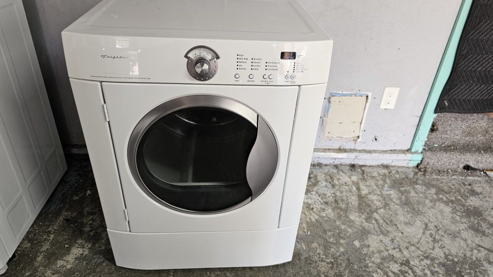 Great Working Front Load Frigidaire Dryer 