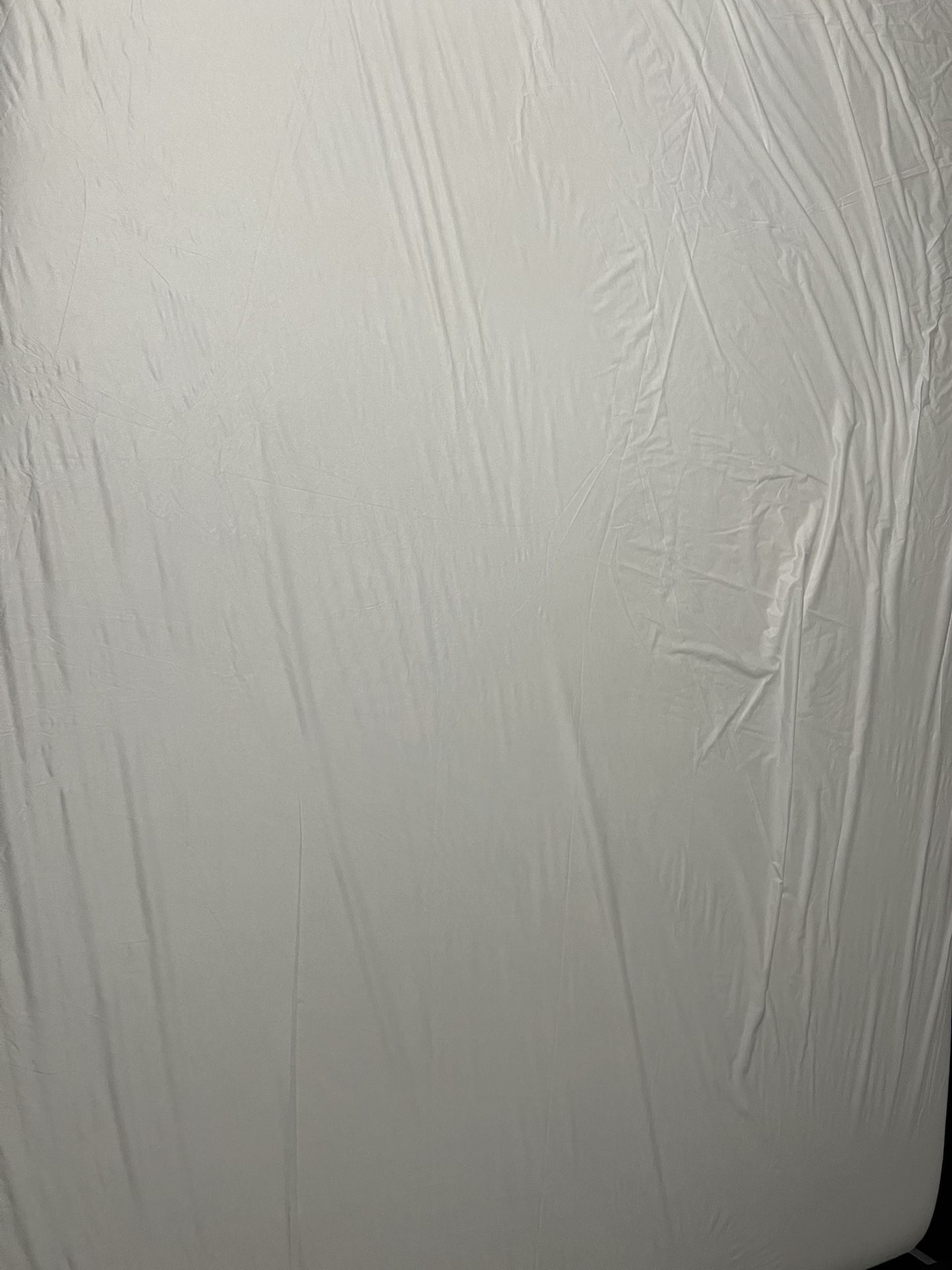 Queen Bed (headboard Footboard Side rails) + Mattress w/free Pillows