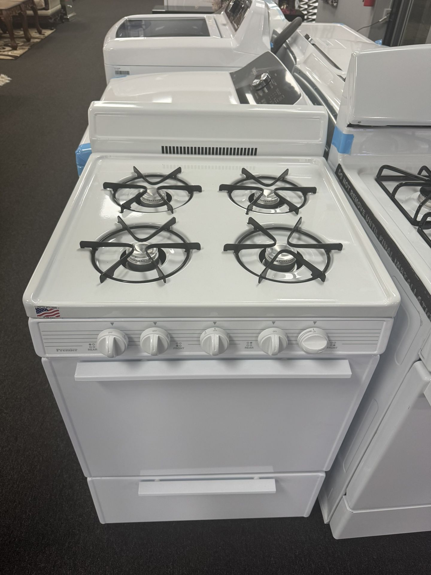 RANGE GAS BRAND NEW