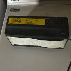Surge Protector APC 120V 