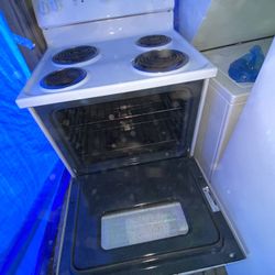 2 Estufas Buenas Conditions Como Nuevas  $200 Cada Una 