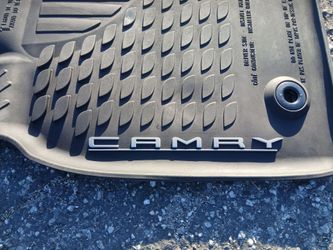 $100 OR BEST OFFER 2018-2024 TOYOTA CAMRY OEM GENUINE ALL WEATHER RUBBER FLOOR MATS