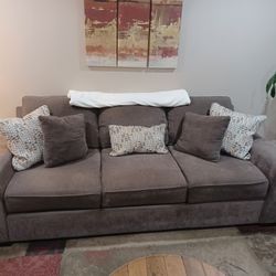 Nice Sofa Couch Good Condition. Includes Brown  Pillows 