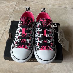 Converse White & Black Kids Shoes EUR 25