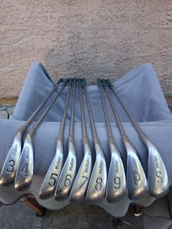 Golf cluds