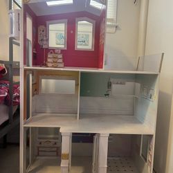 Rainbow High Doll House