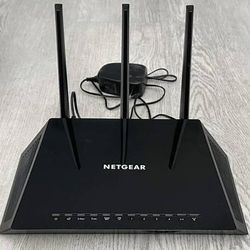 NETGEAR Nighthawk Smart Wi-Fi Router R6700 - AC1750 Wireless 1750 Mbps