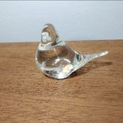 SWEDEN ART GLASS DOVE PAPERWEIGHT 3"×2.5" - C5