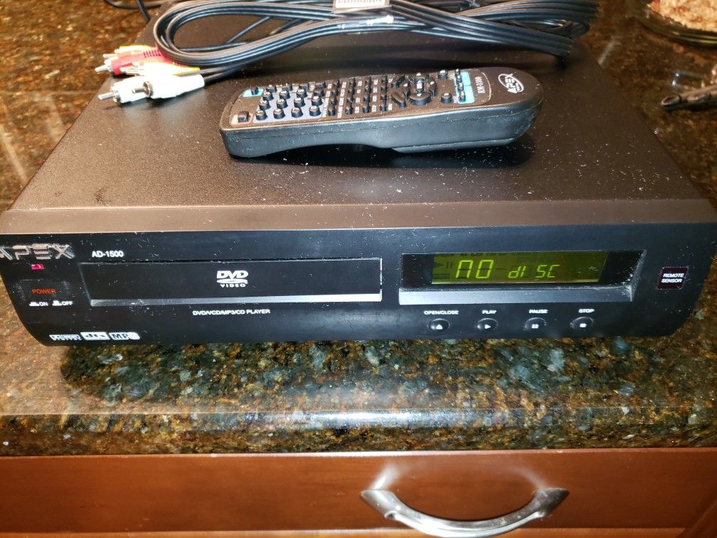 Apex AD-1500 DVD/CD Player; Dolby Digital and DTS Digital Output