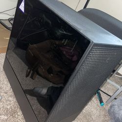 Gaming Pc Setup (includes Mouse And Keyboard)