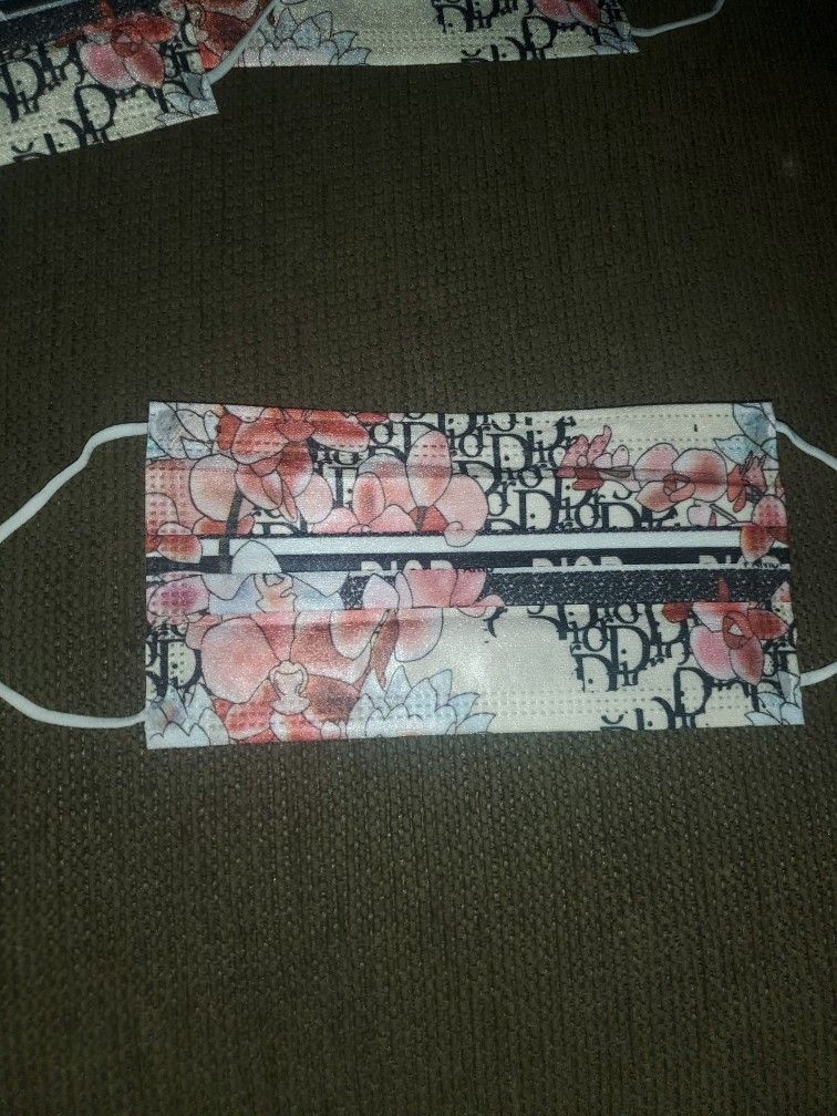 DIOR disposable face masks