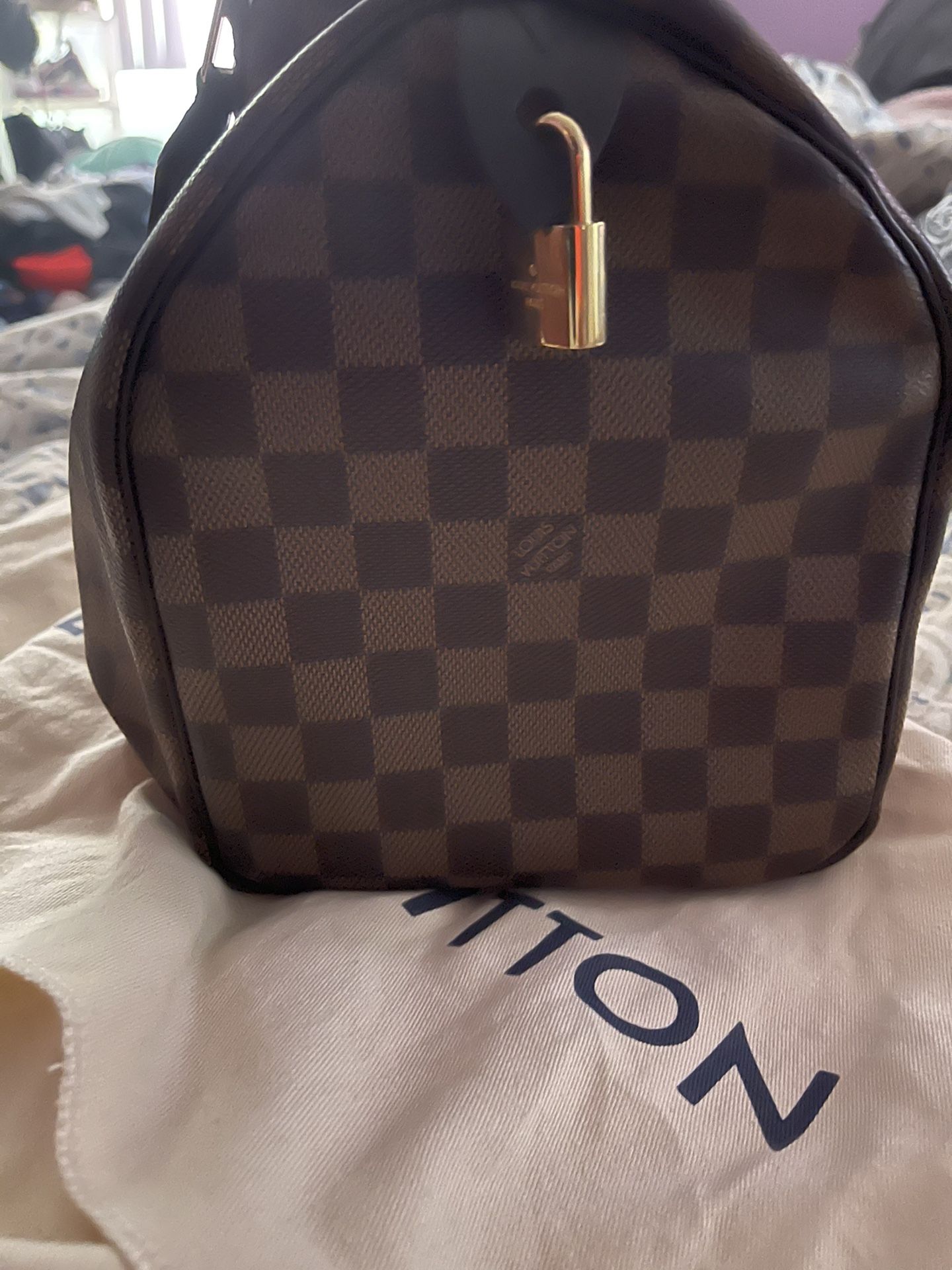 Louis Vuitton Speedy 30