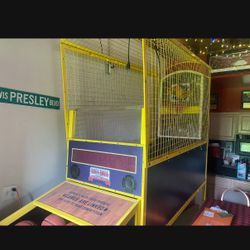 Super Shot Basketball Game 