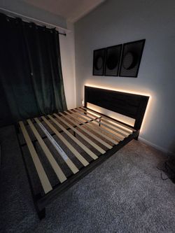 Solid Wood King Size Platform Bed Frame - Extremely Sturdy (Excellent Condition)