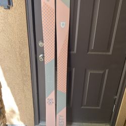 Brand New - Majesty Havoc skis