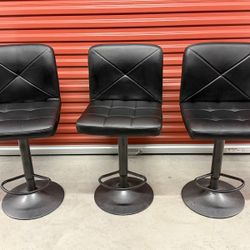 Bar Stools/High Chairs