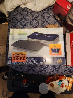 Portable Casserole Tote