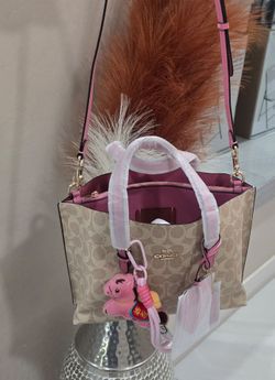 shoulder bag
