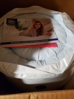 New In Box King Size Serta Cooling 3 Inch Memory Foam Topper! 160$