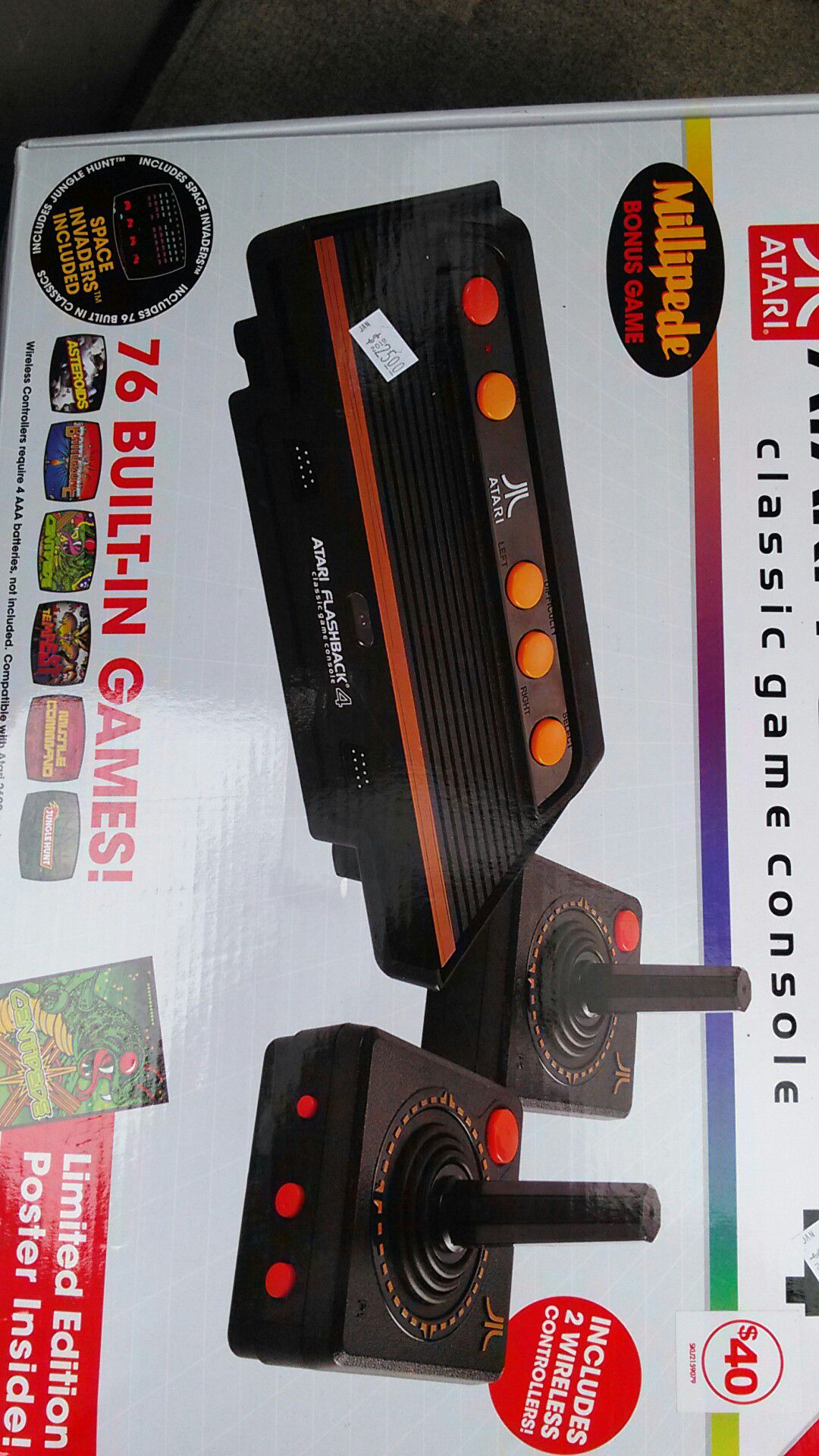 Atari Flashback classic game console 76 built in games