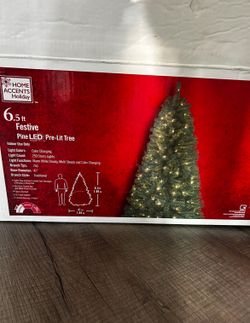 6.5 Foot Pre Lit Christmas Tree