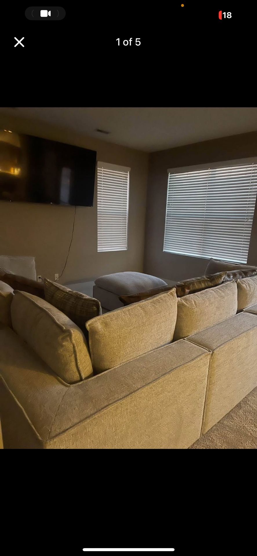 Modern Sectional Coucht w/ Ottoman – Great Condition!