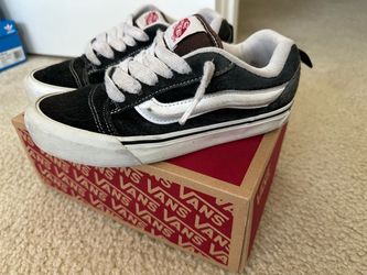 Vans Low-Top Suede Sneakers
