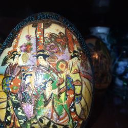 Vintage Satsuma Hand-painted Porcelain Egg