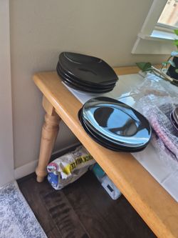 Oneida Black dish set