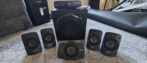 Logitech Z906 5.1 Surround Sound System (Complete w/ Wall Mounts)